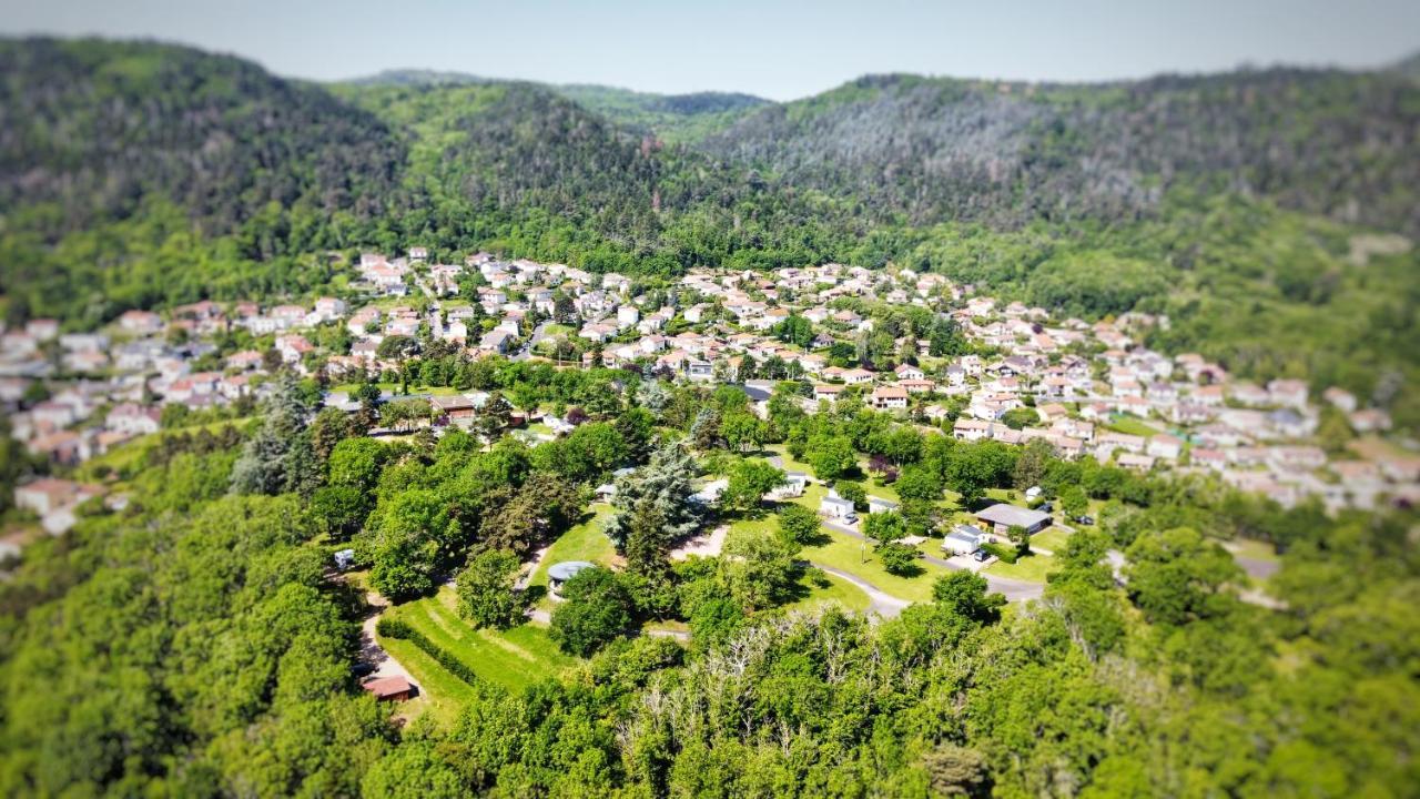 Hotel De Plein Air Le Chanset Ceyrat Εξωτερικό φωτογραφία